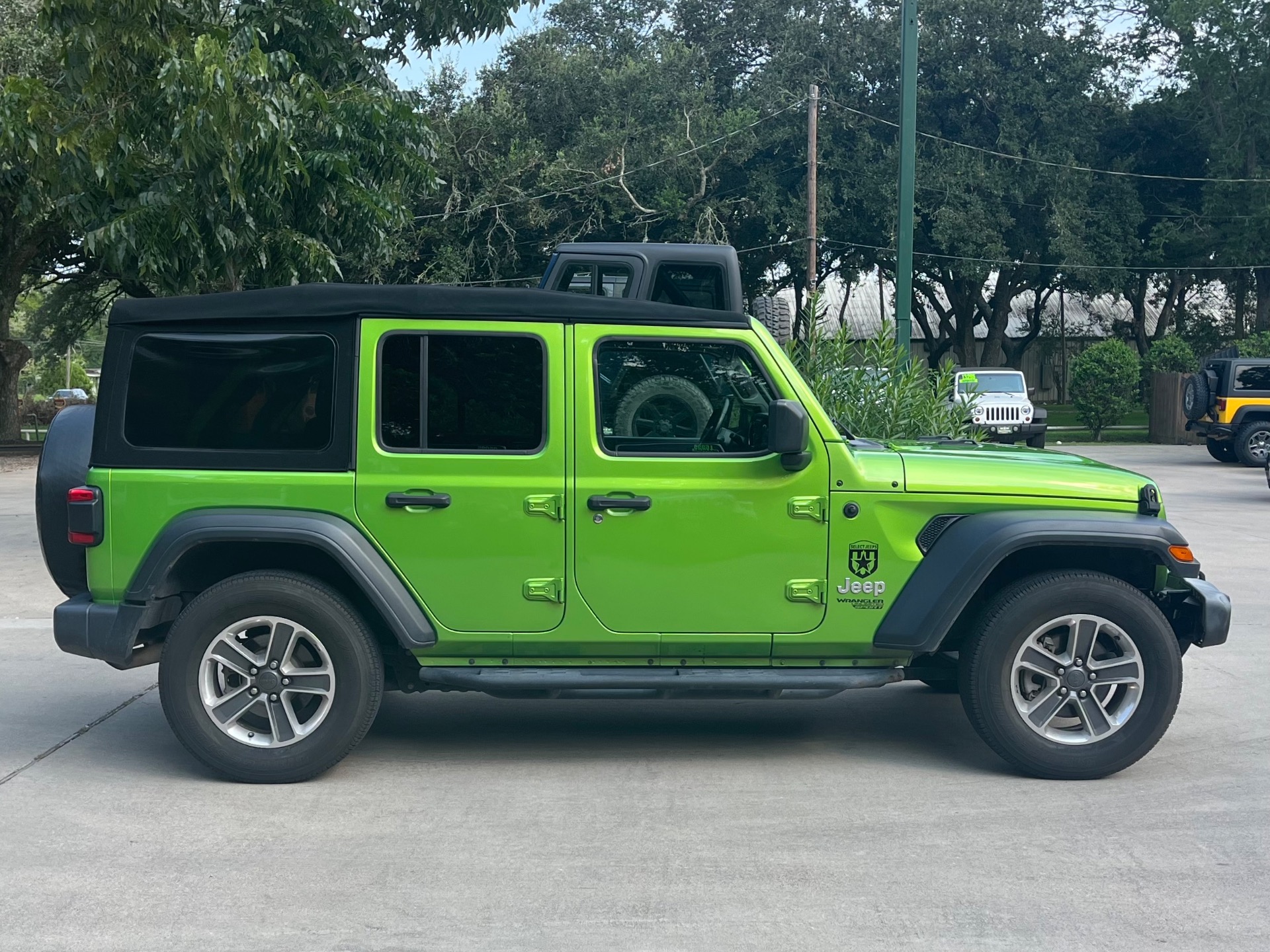 Used-2018-Jeep-Wrangler-Unlimited-Sport