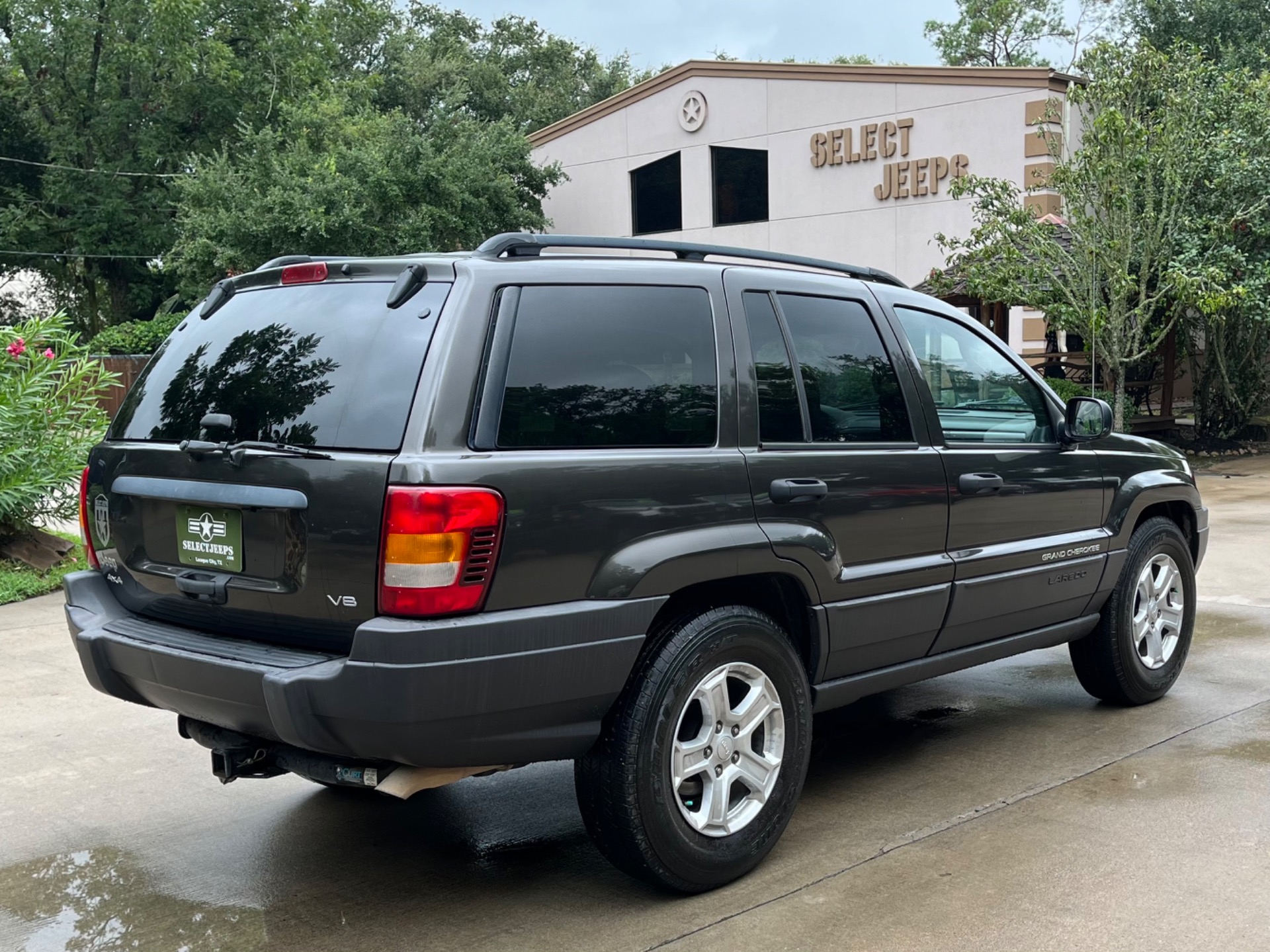 Used-2004-Jeep-Grand-Cherokee-Laredo