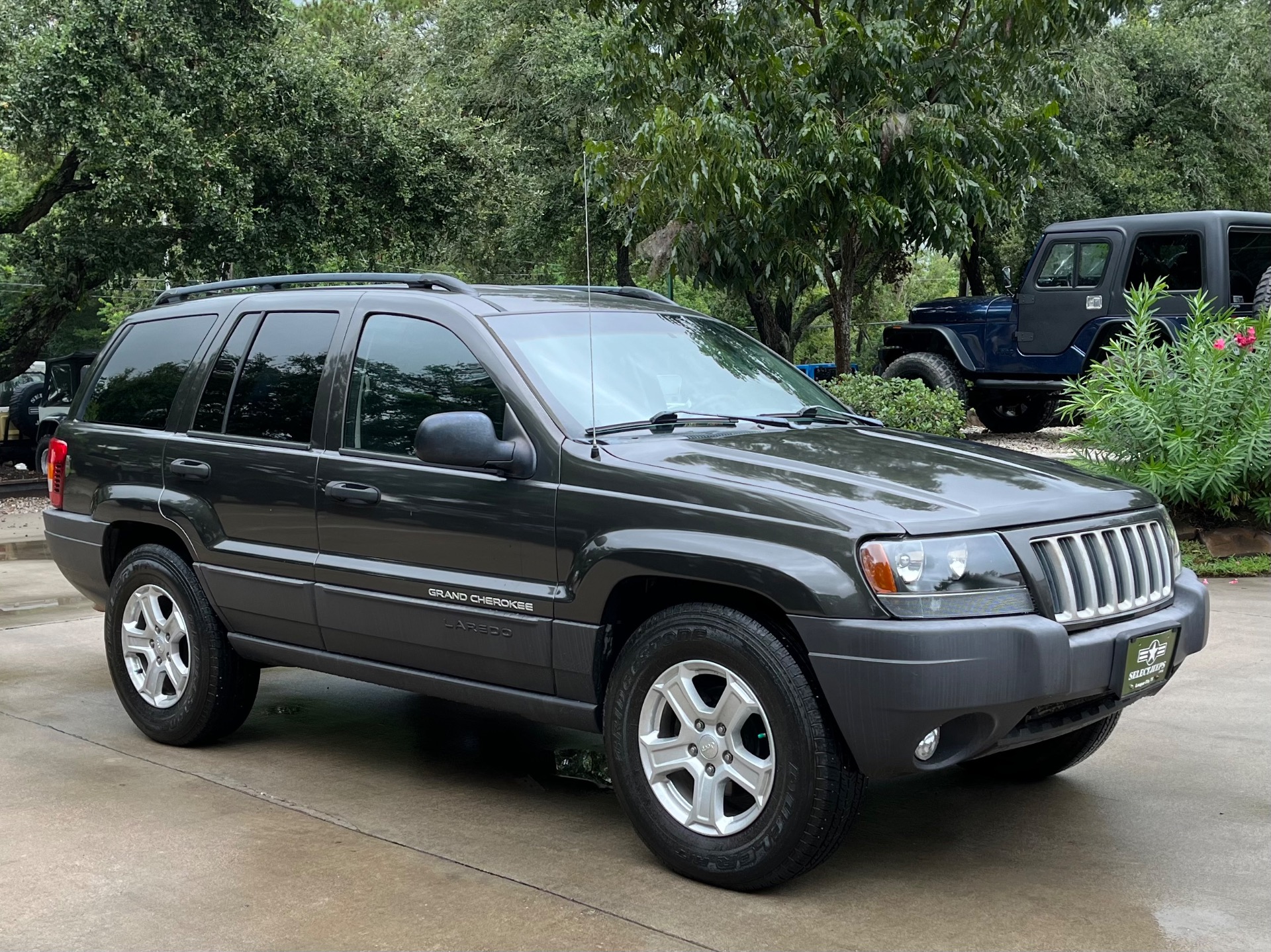 Used-2004-Jeep-Grand-Cherokee-Laredo