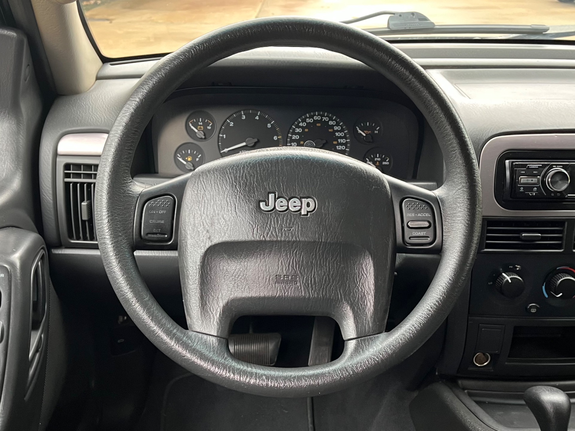 Used-2004-Jeep-Grand-Cherokee-Laredo