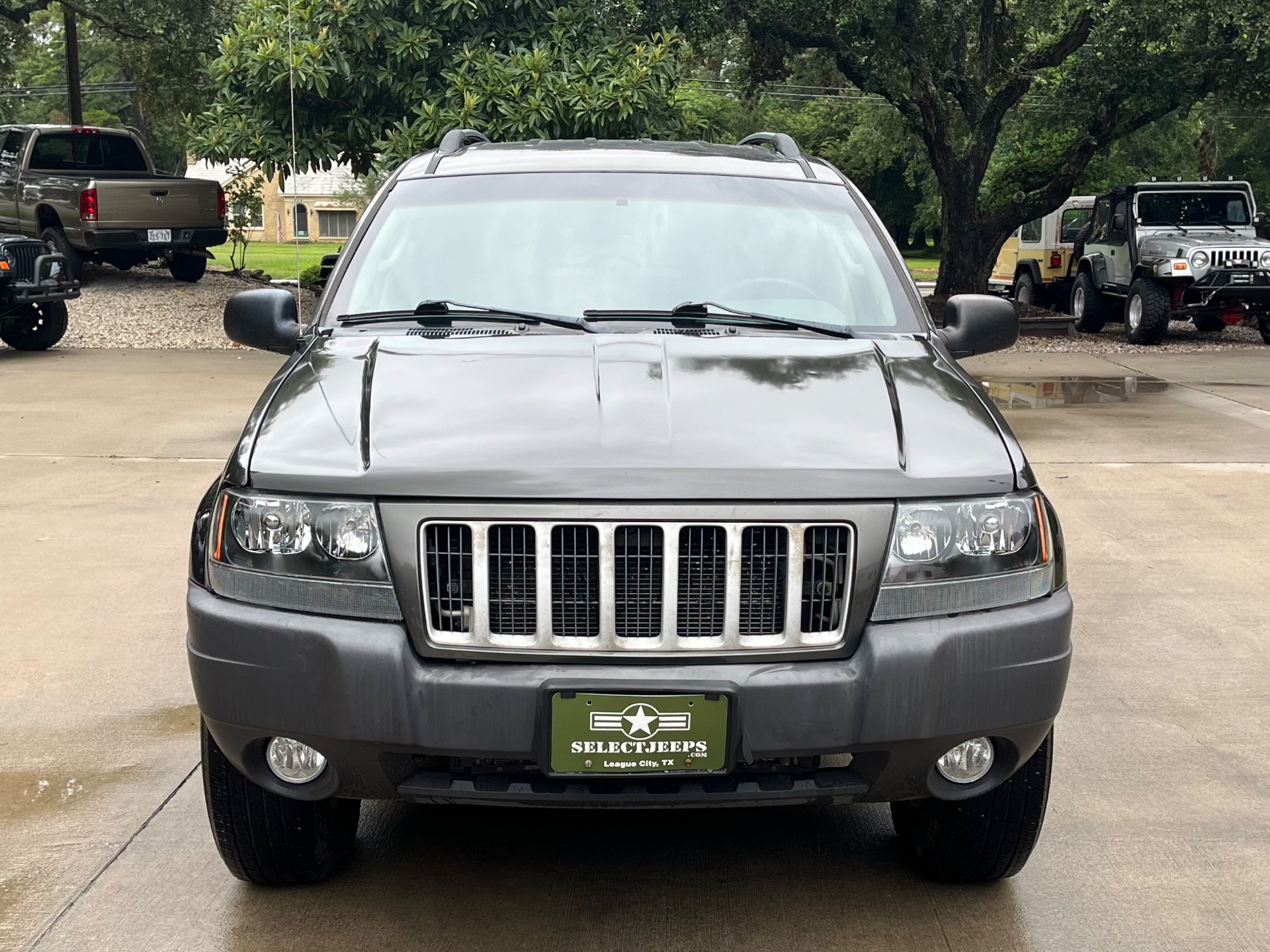 Used-2004-Jeep-Grand-Cherokee-Laredo