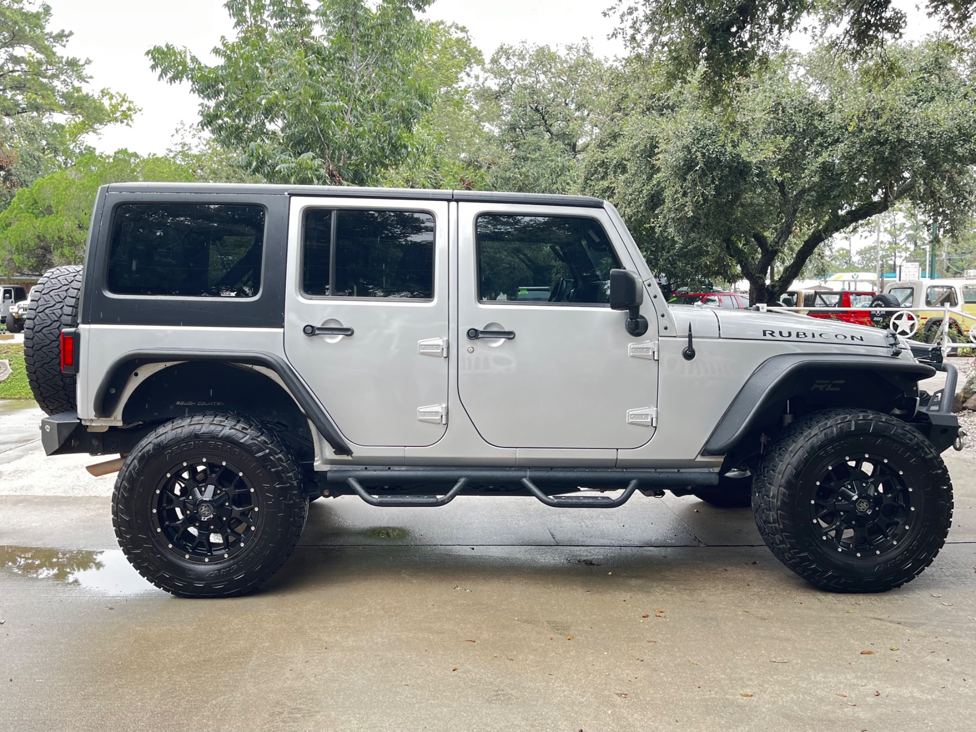 Used-2012-Jeep-Wrangler-Unlimited-Rubicon