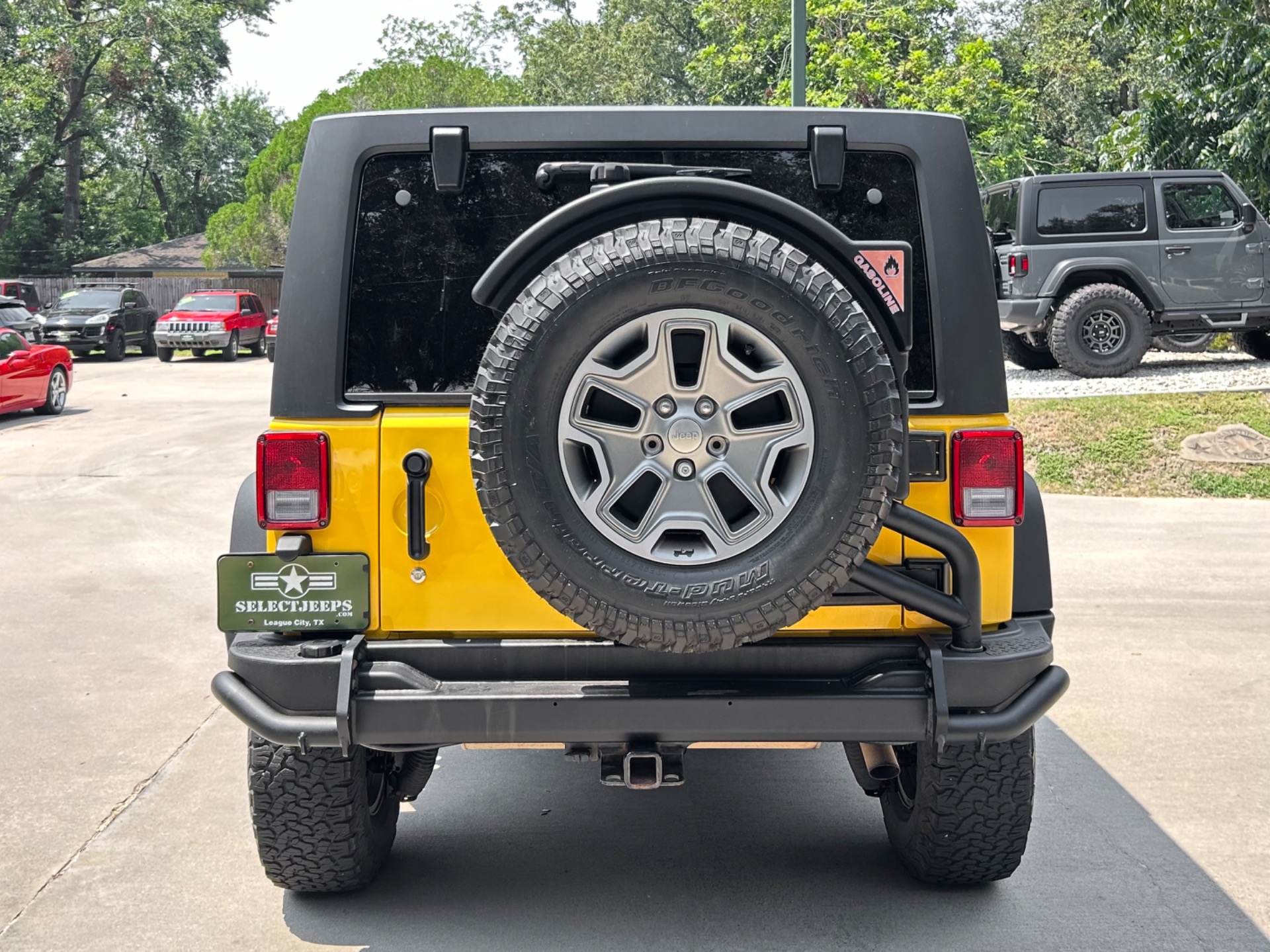 Used-2015-Jeep-Wrangler-Unlimited-Rubicon