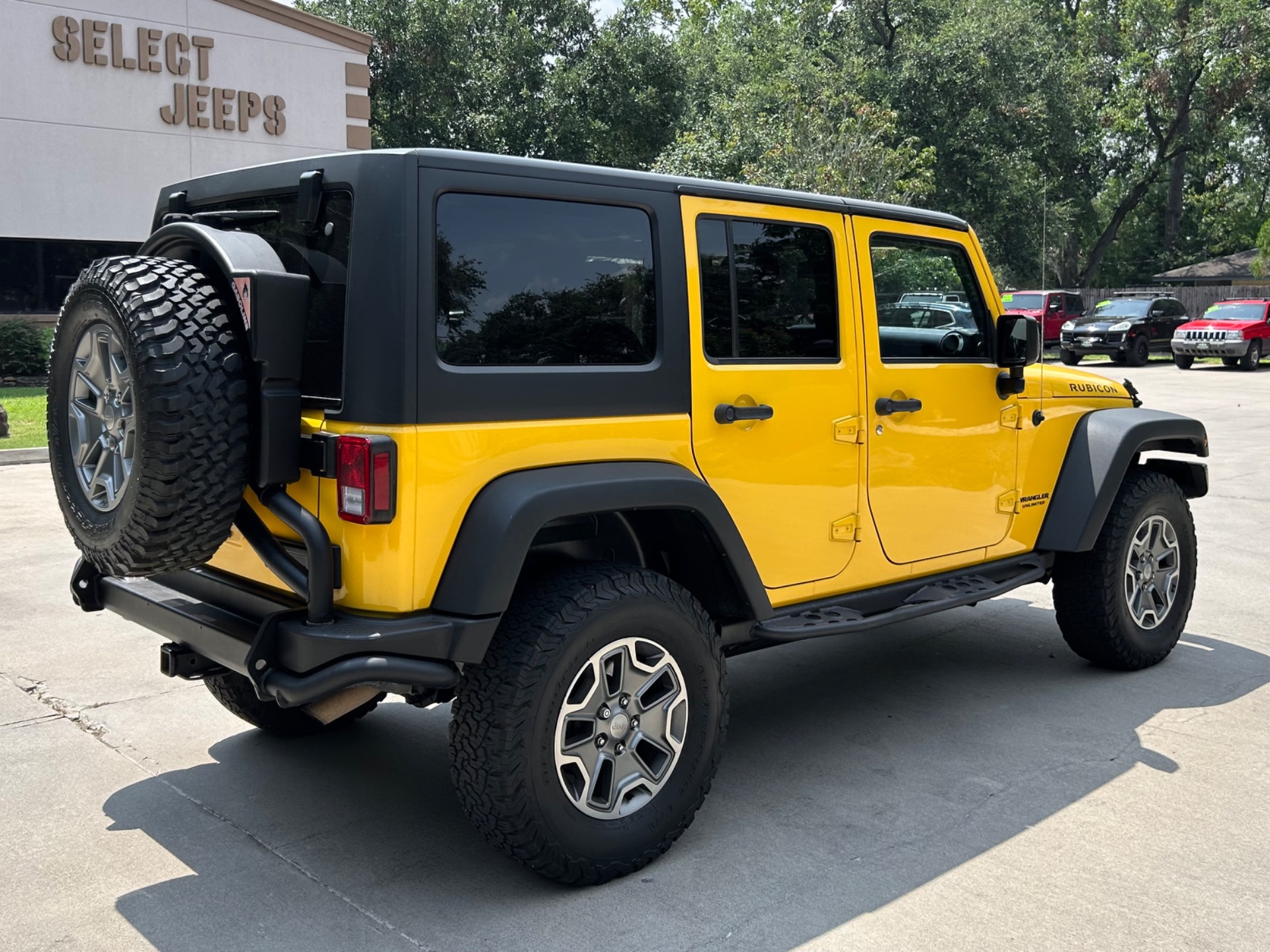 Used-2015-Jeep-Wrangler-Unlimited-Rubicon