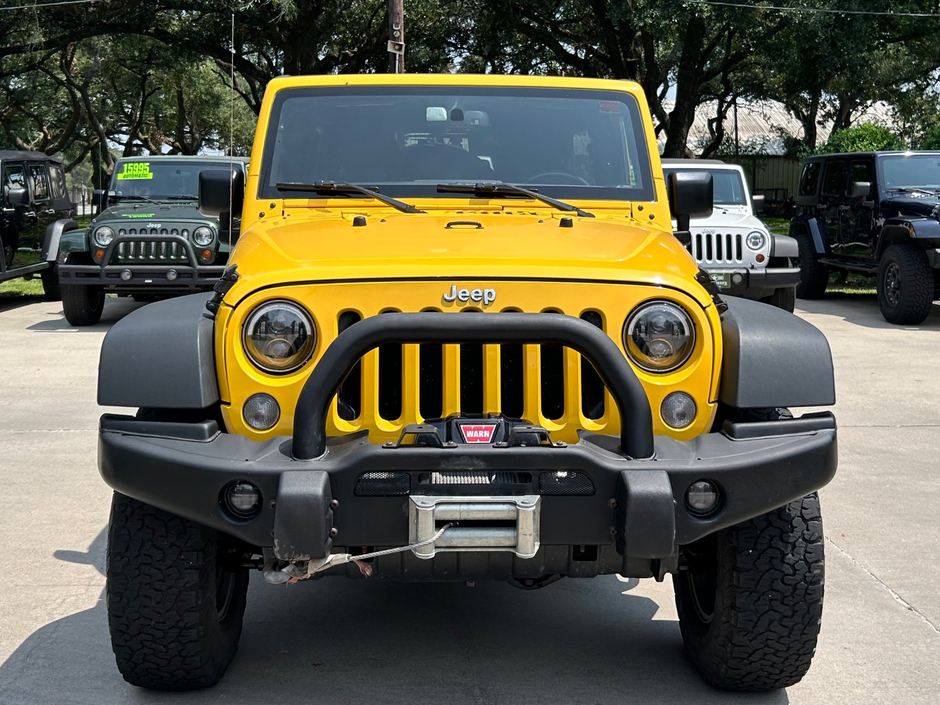 Used-2015-Jeep-Wrangler-Unlimited-Rubicon