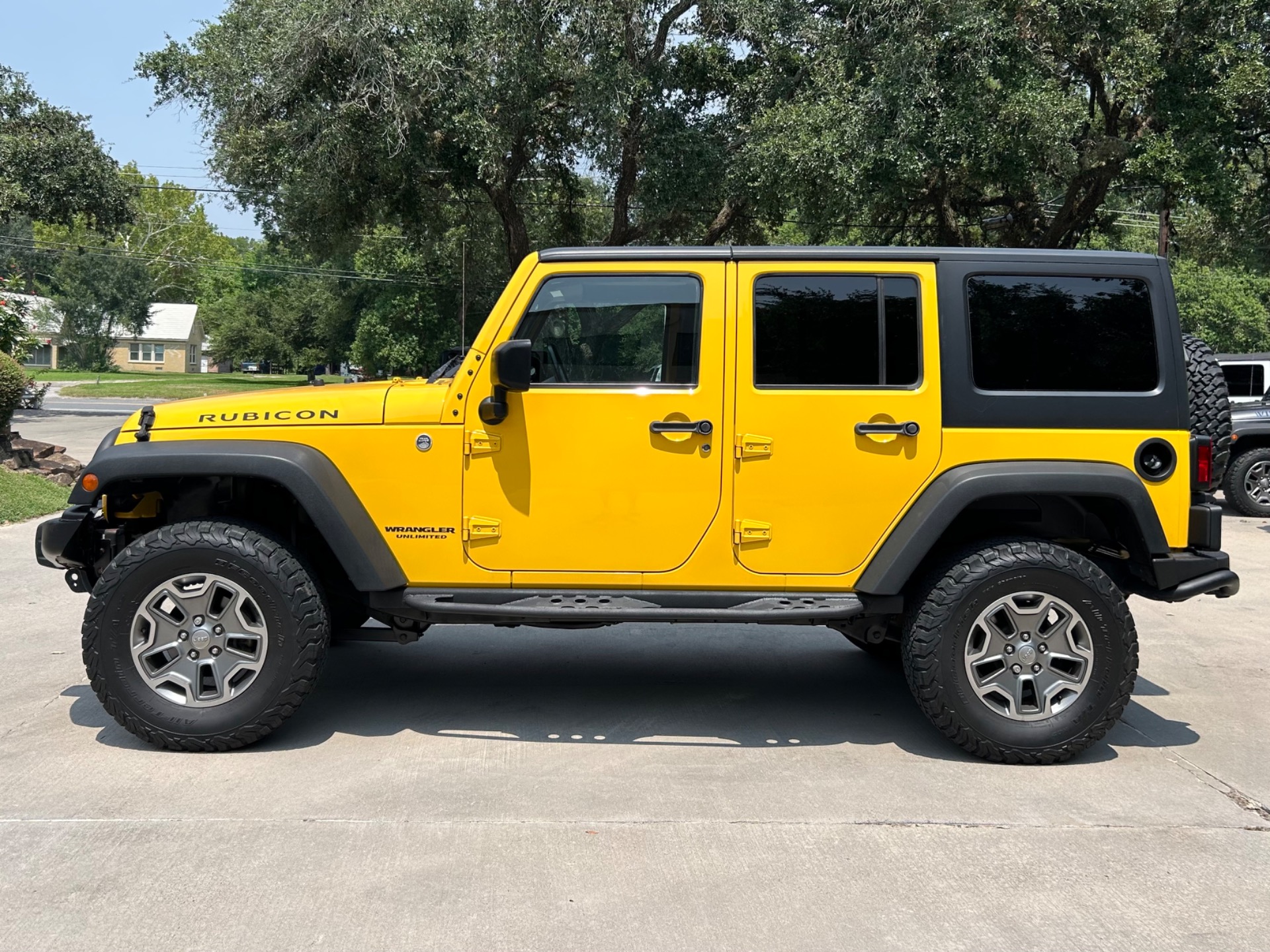 Used-2015-Jeep-Wrangler-Unlimited-Rubicon