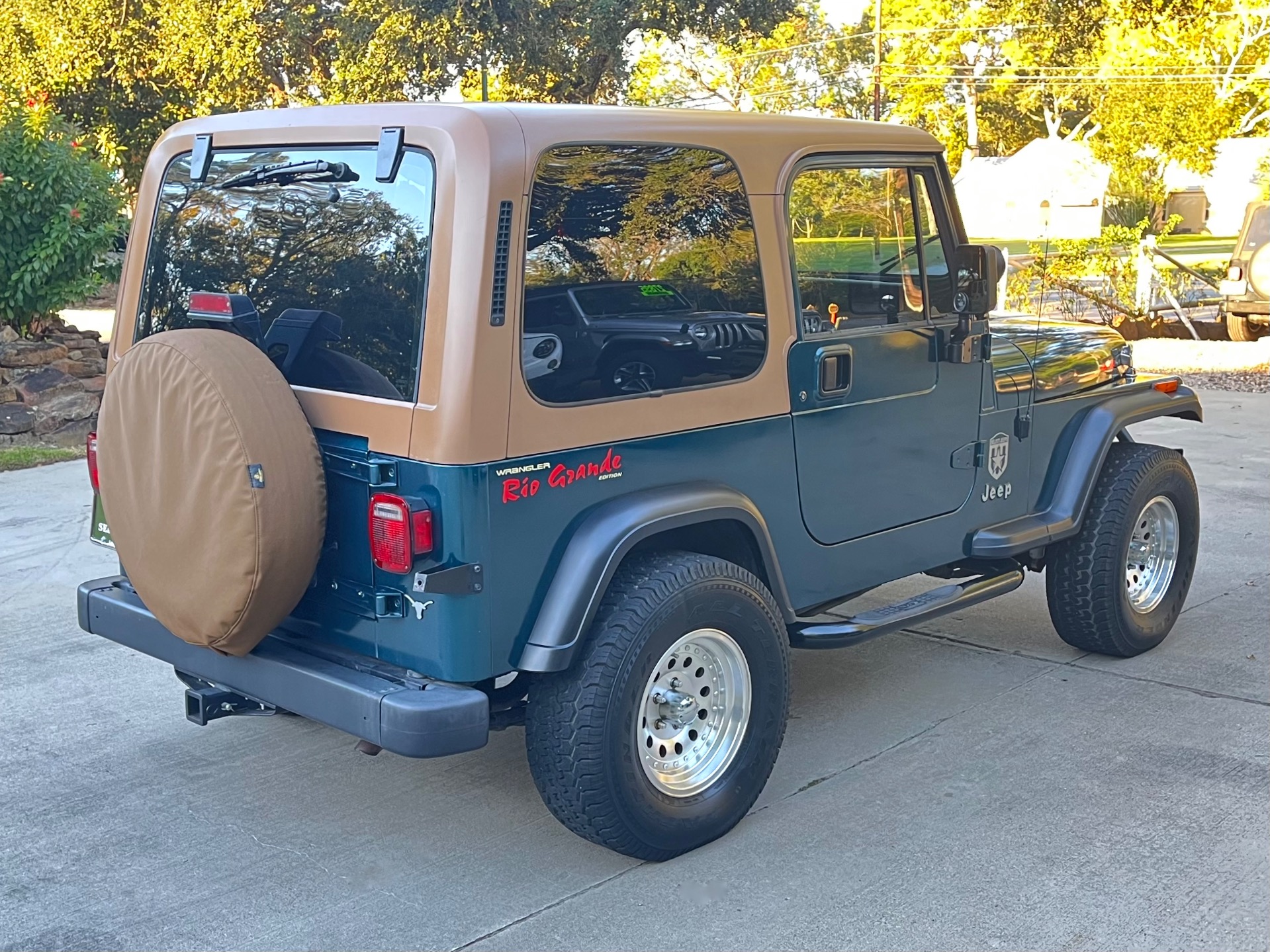 Used-1995-Jeep-Wrangler-Rio-Grande