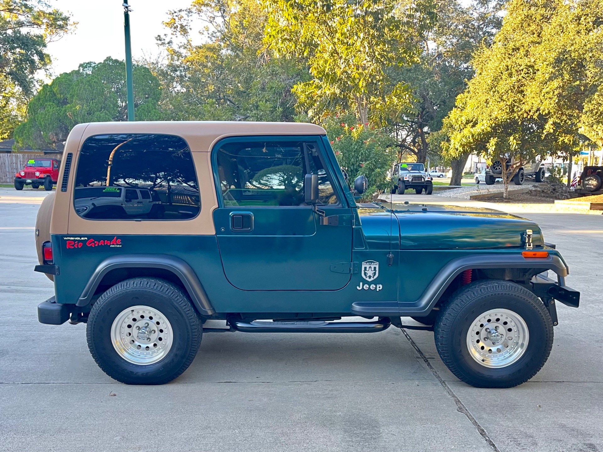 Used-1995-Jeep-Wrangler-Rio-Grande