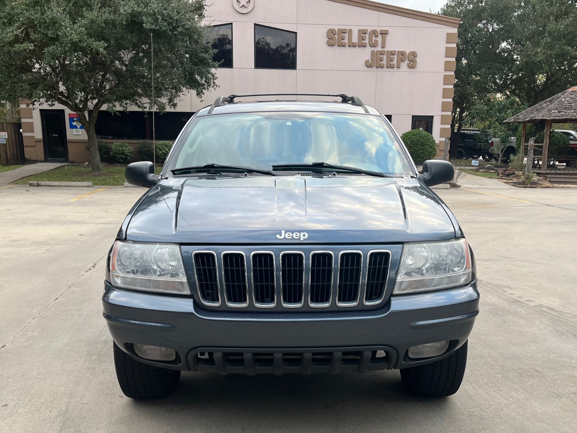 Used-2003-Jeep-Grand-Cherokee-Limited