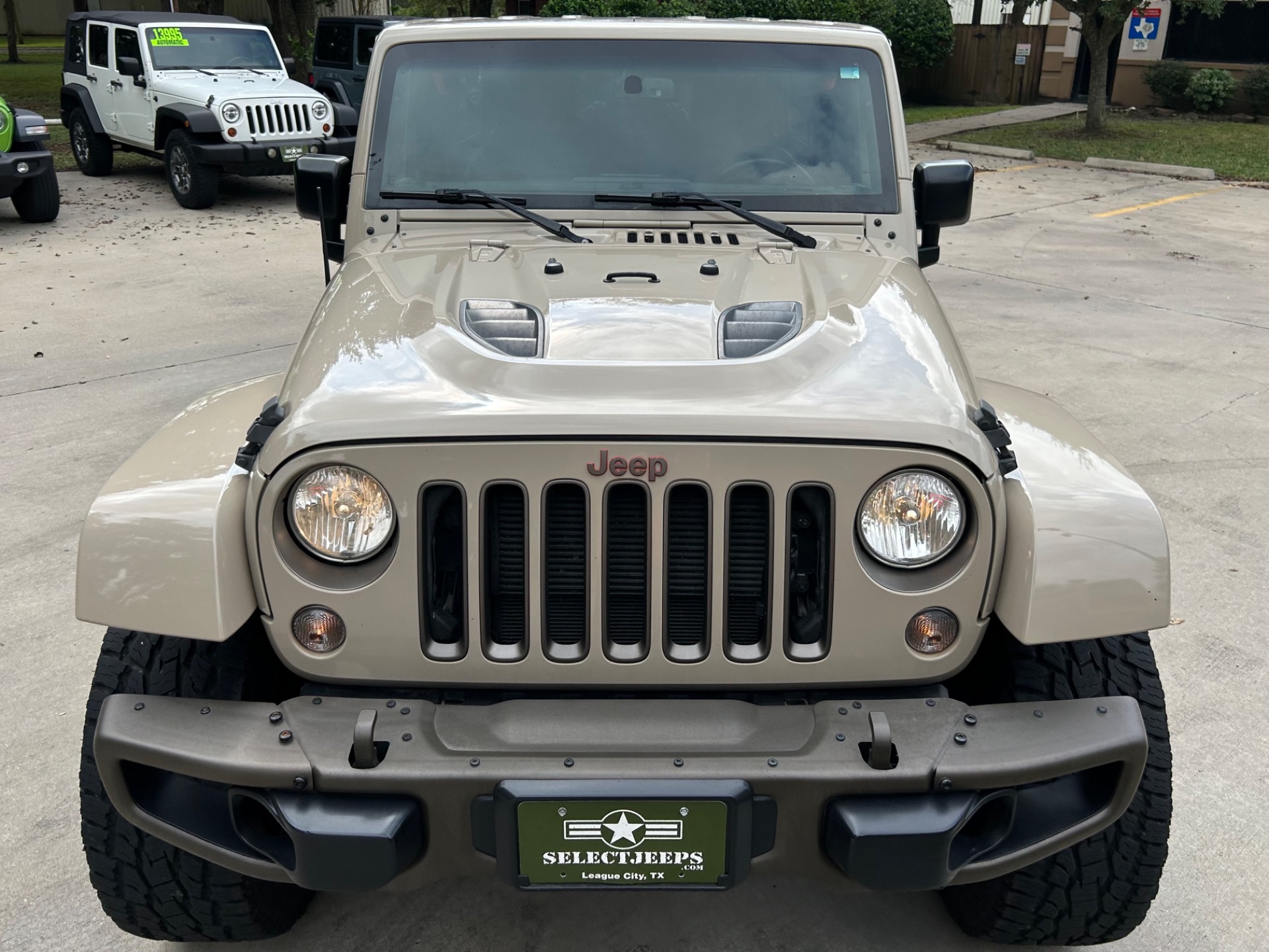 Used-2016-Jeep-Wrangler-Unlimited-Sahara-75th-Anniversary