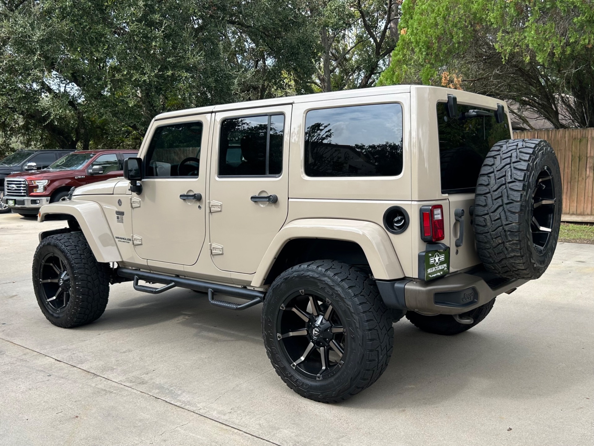 Used-2016-Jeep-Wrangler-Unlimited-Sahara-75th-Anniversary