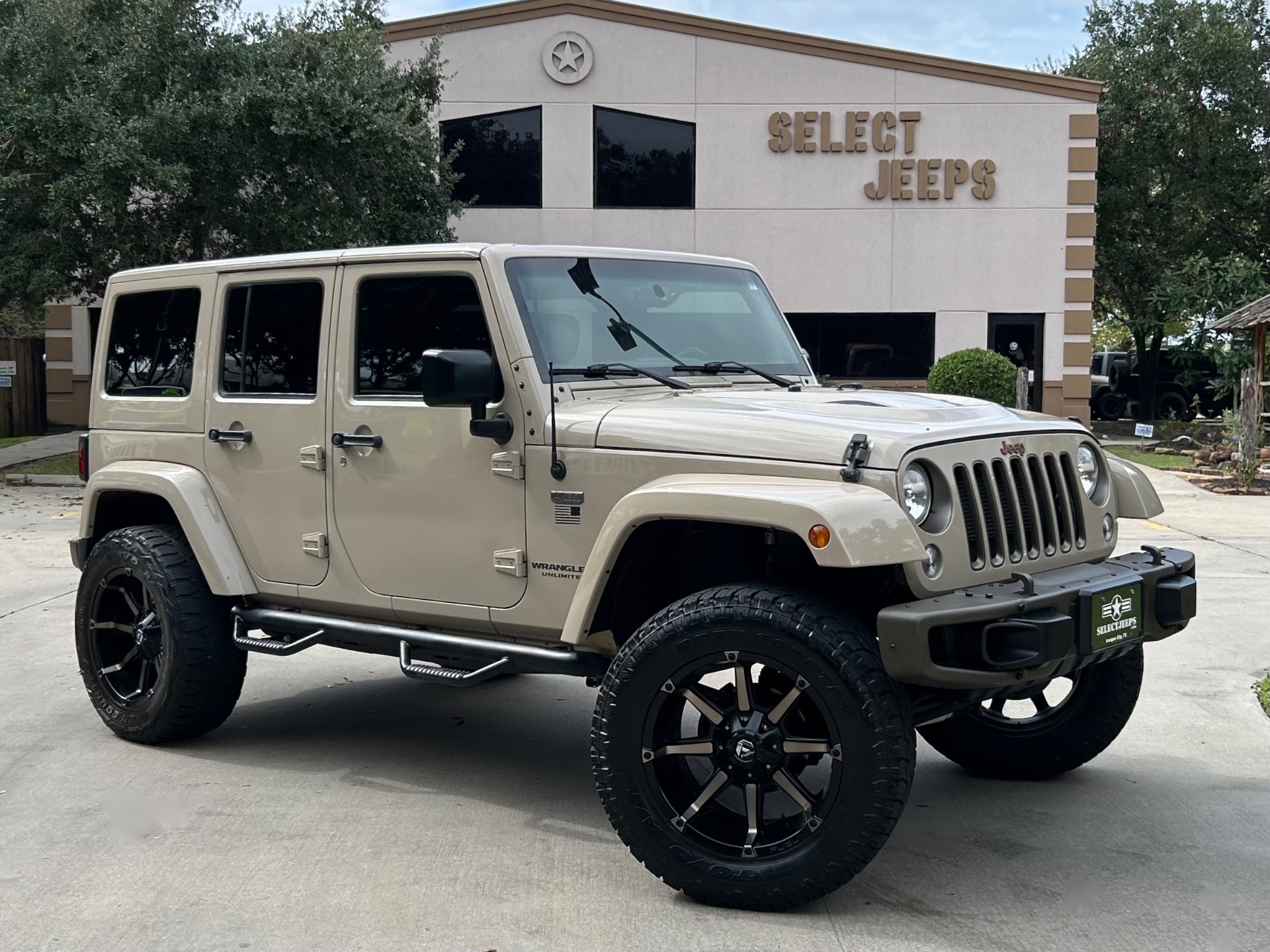 Used-2016-Jeep-Wrangler-Unlimited-Sahara-75th-Anniversary