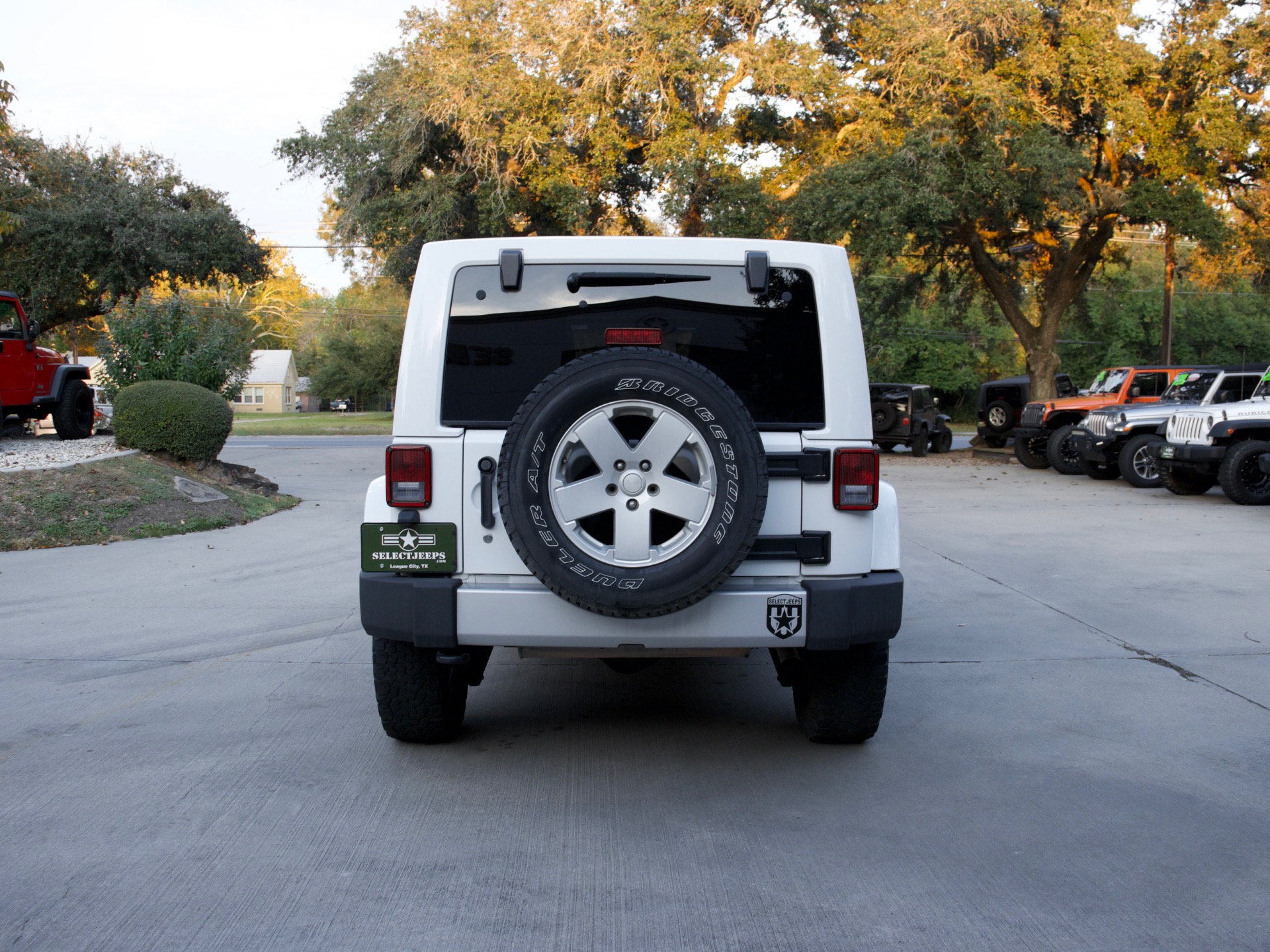 Used-2012-Jeep-Wrangler-Unlimited-Sahara