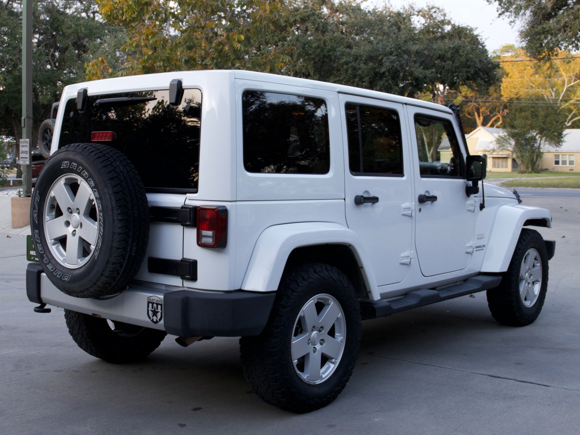 Used-2012-Jeep-Wrangler-Unlimited-Sahara