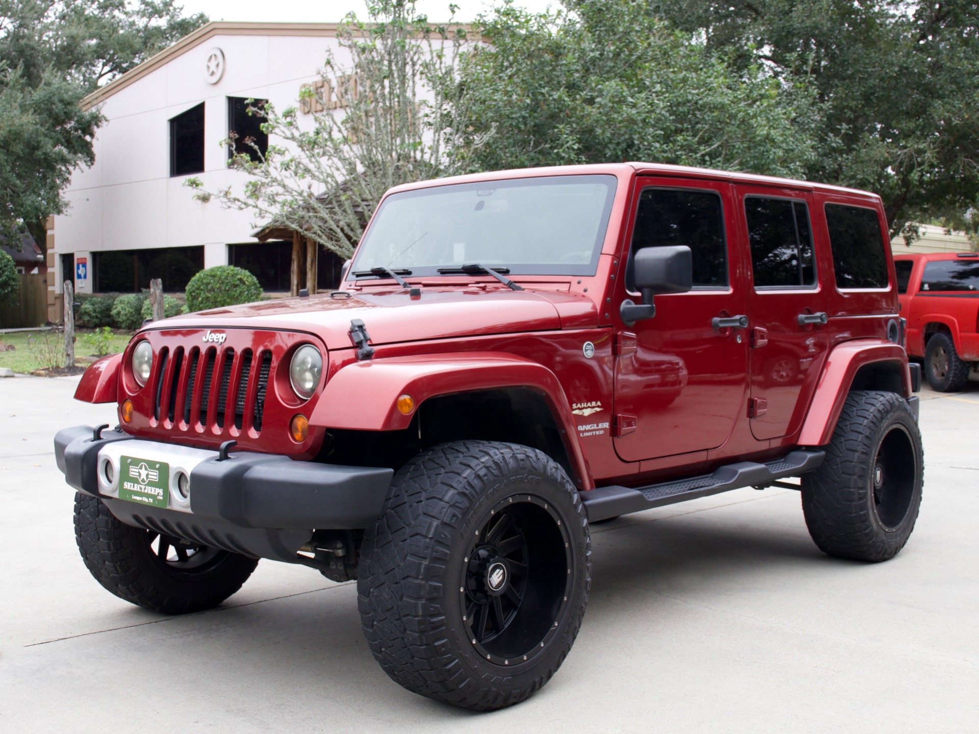 Used-2013-Jeep-Wrangler-Unlimited-Sahara