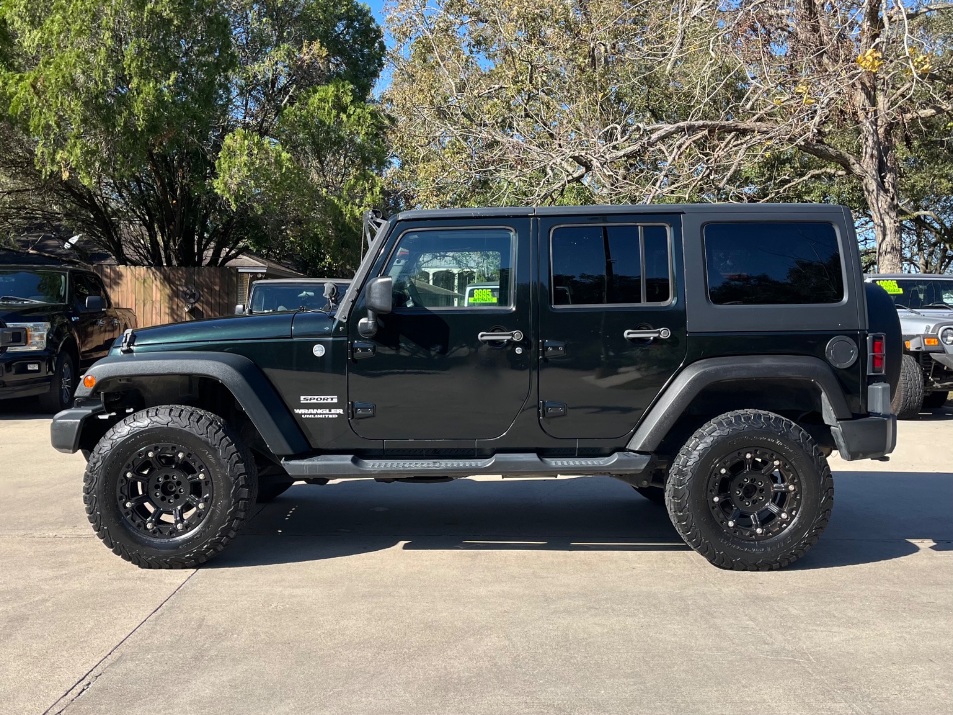 Used-2012-Jeep-Wrangler-Unlimited-Sport