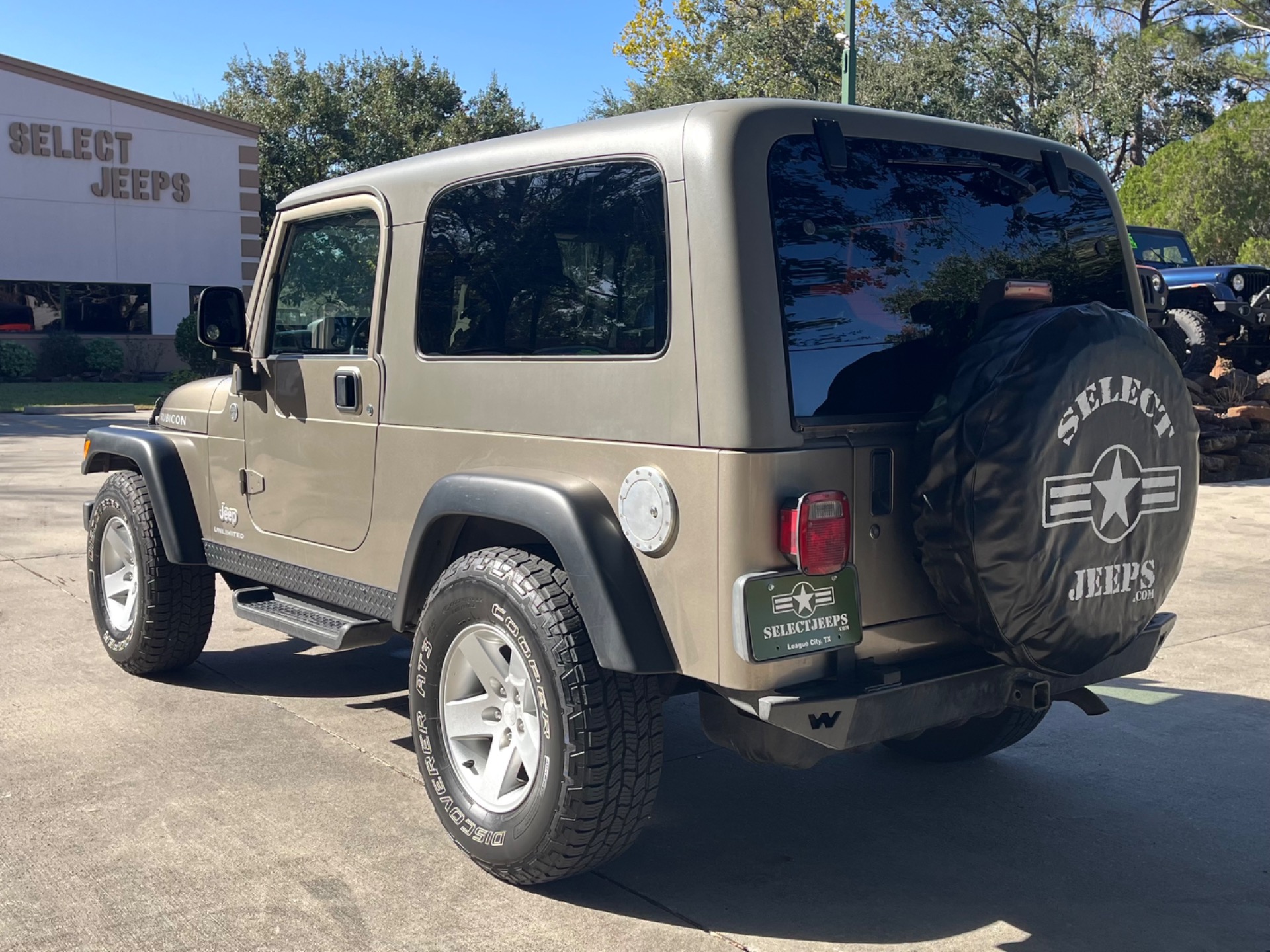 Used-2005-Jeep-Wrangler-Unlimited-Rubicon