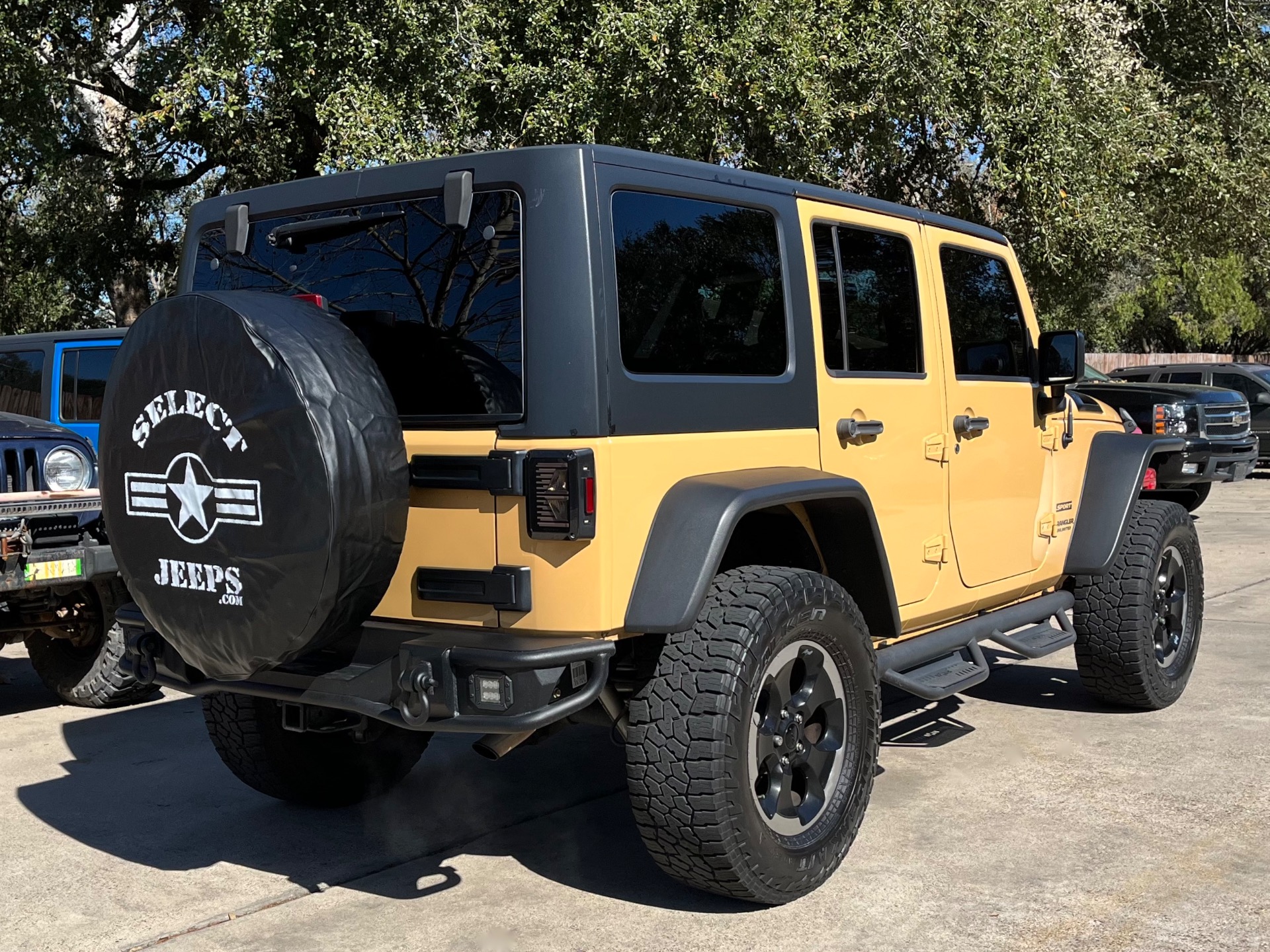 Used-2014-Jeep-Wrangler-Unlimited-Sport