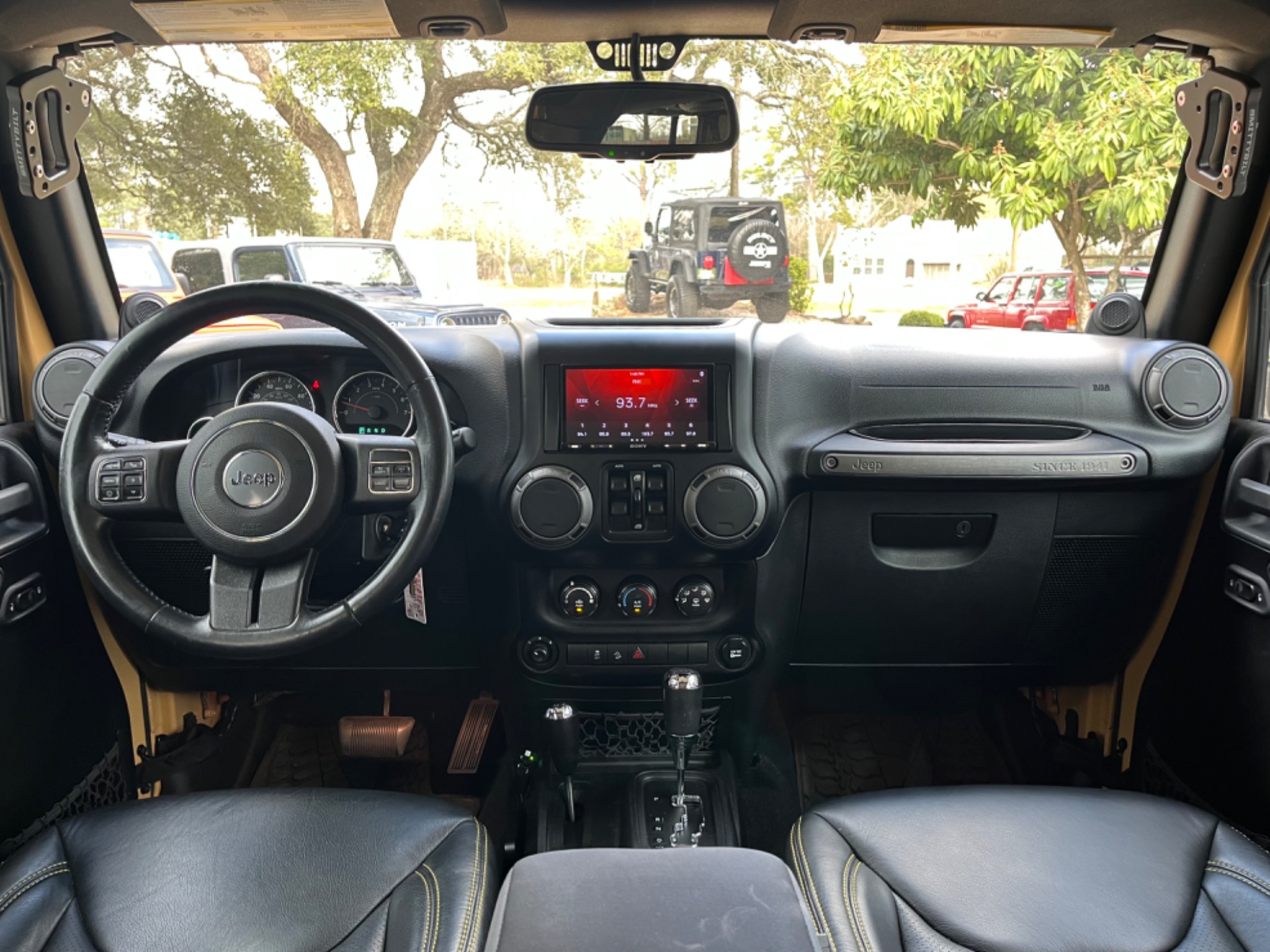 Used-2014-Jeep-Wrangler-Unlimited-Sport