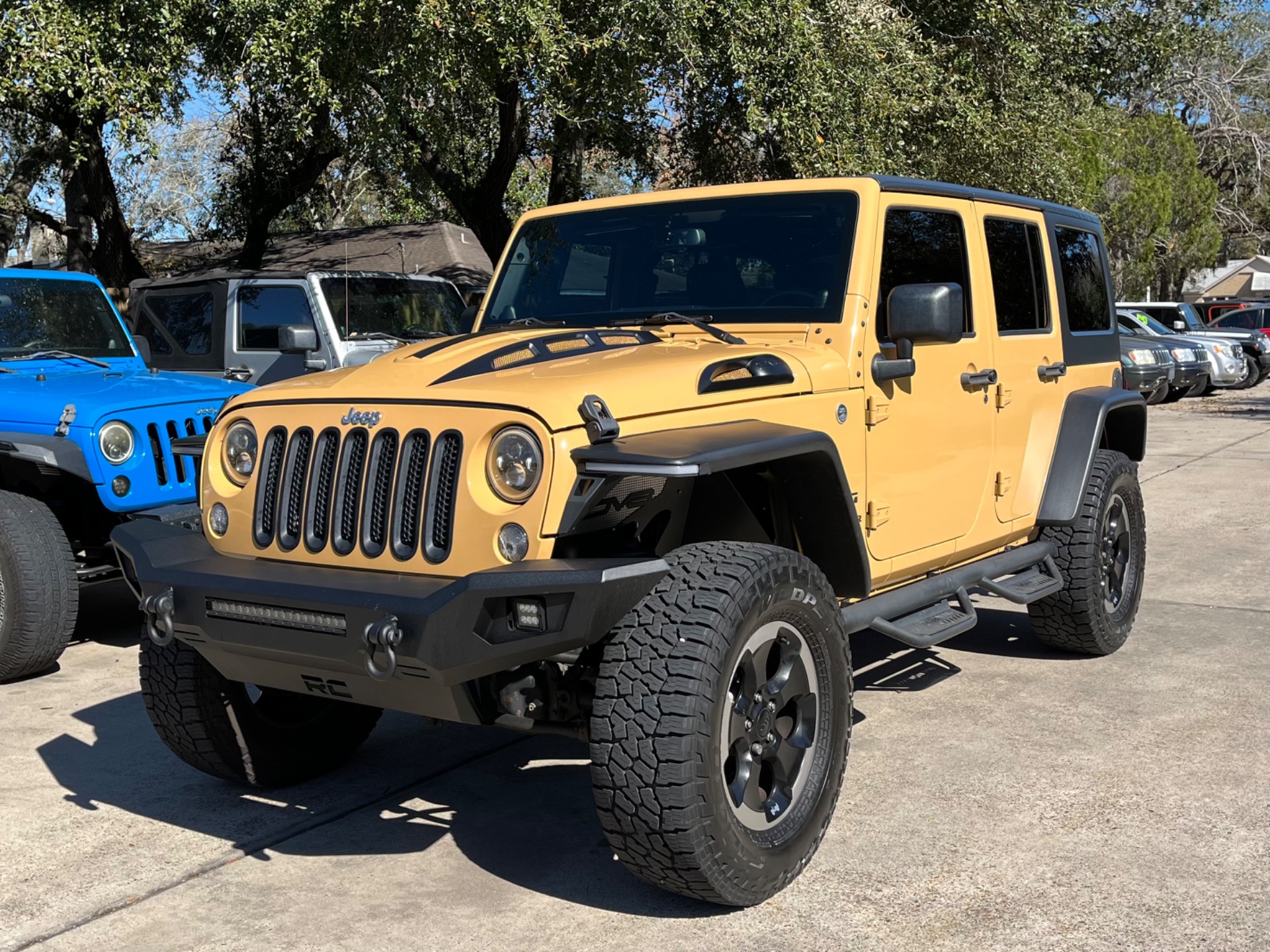 Used-2014-Jeep-Wrangler-Unlimited-Sport