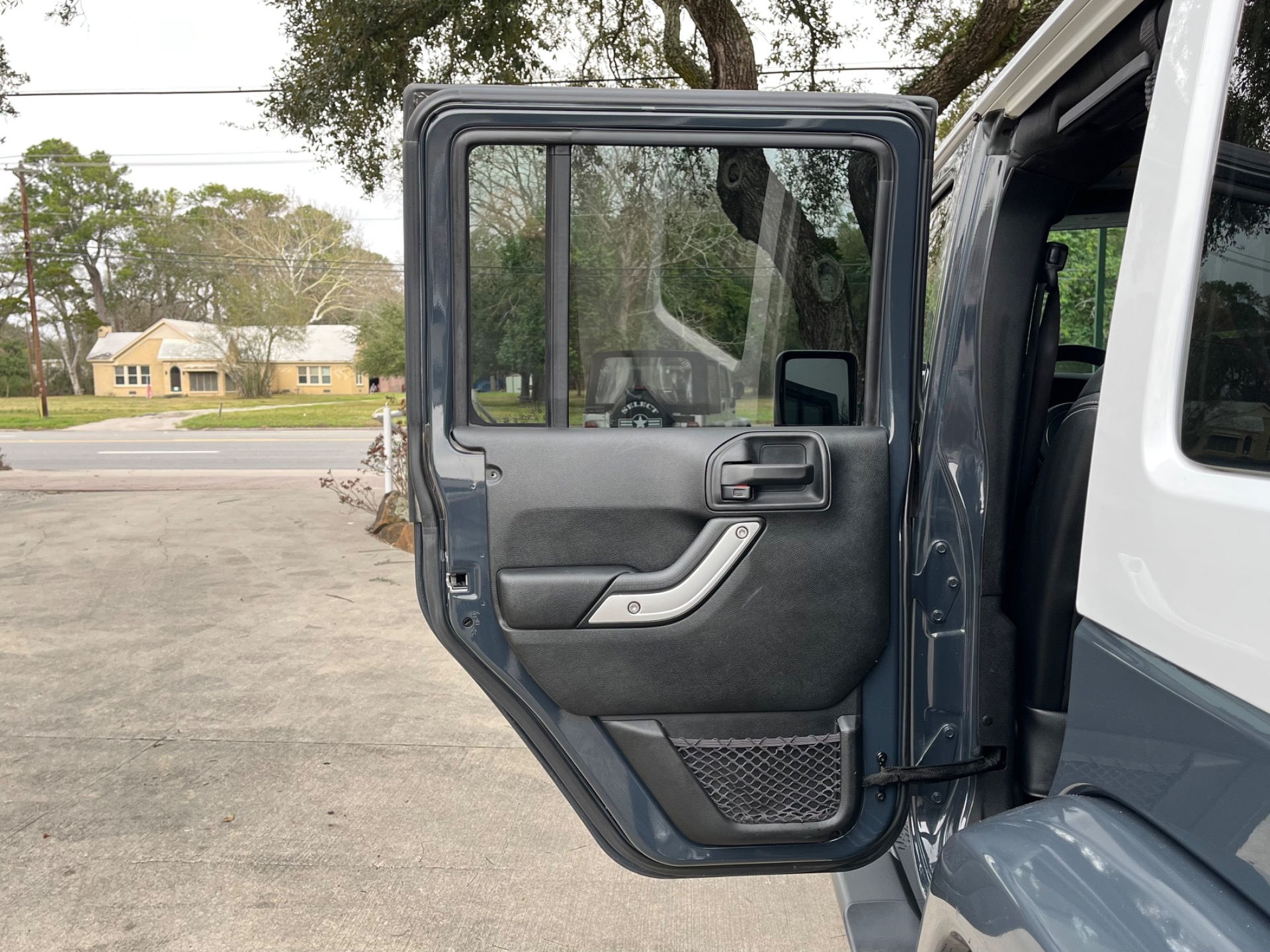 Used-2017-Jeep-Wrangler-Unlimited-Chief-Edition